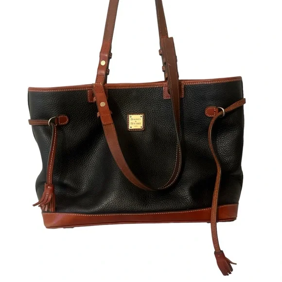 Dooney & Bourke Double Strap Tassel Bag Purse Pebble Grain - Picture 3 of 13